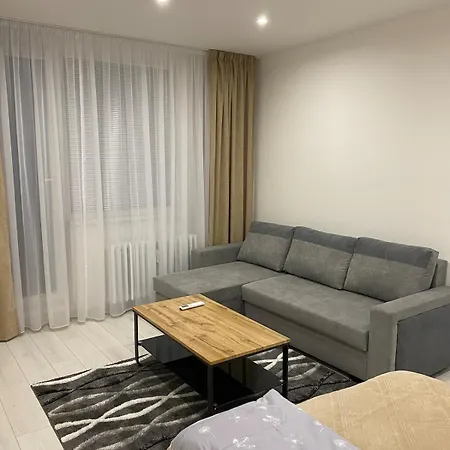 Charming One Bedroom *